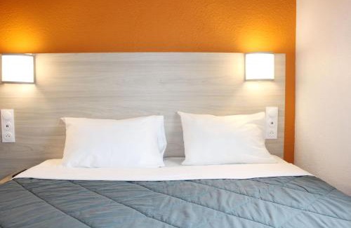 Plaisir Hotel | Première Classe Plaisir Gatines