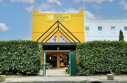 Plaisir Hotel | Première Classe Plaisir Gatines