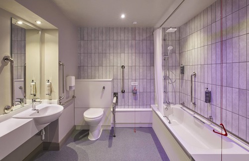 River Hotel | Premier Inn London Dagenham