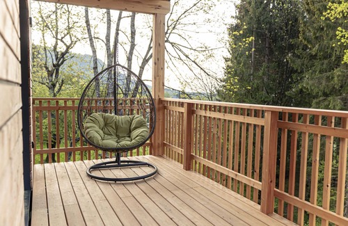 Kotschach-Mauthen Ski Chalet | Premium Tree House with 1 bedroom