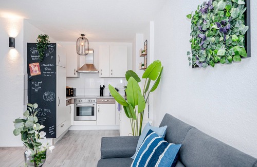 Altstadt II Apartment | Premium-Wohnung mit Balkon im Wald | Mülheim, WLAN