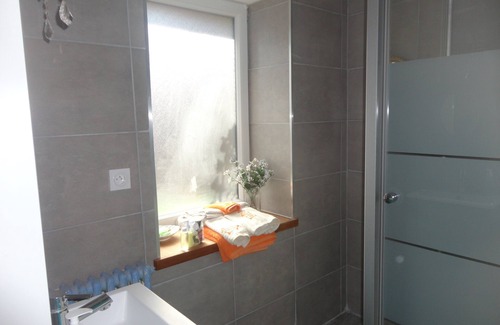 Rosporden House | Presentation of the Host, the environment, and your suite "Ti Trianon"