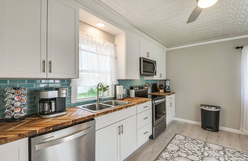 Presque Isle House | Presque Isle Home w/Screened Porch Near River!