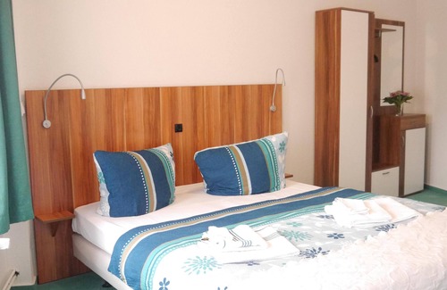 Plaue House | Pretty double room in Plaue near Brandenburg an der Havel near the Wendsee