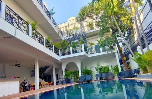 Daun Penh Resort | Pride Resort Cambodia
