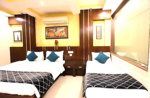 Paharganj Hotel | Prime Hotel Star View'Near RK ashram metro'5min from New Delhi railway station and Connaught place