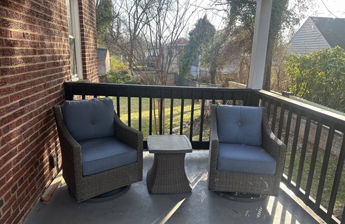 College Park House | Prime Hyattsville location available for 30 day plus rental! Dog friendly n