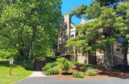 Clymer Condo | Prime Location! Ski In/Out, Next to Ski Lift#8, Main Lodge, SugarShack&SportsBar