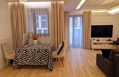 Muranow Apartment | Prime Warsaw - Ideal Location, Old Town, City Center