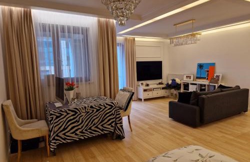 Muranow Apartment | Prime Warsaw - Ideal Location, Old Town, City Center