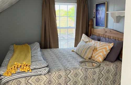 Princeton Apartment | Princeton University Reunions! 2-bedroom apartment in Princeton with AC, WiFi