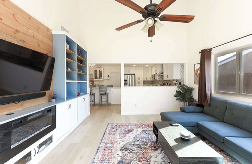 Poway House | Pristine Poway Retreat
