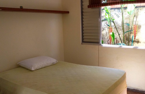 Chacara Santo Antonio Bed & Breakfast | Privacidade e Ótima Localização em Bairro com Parque na Zona Sul