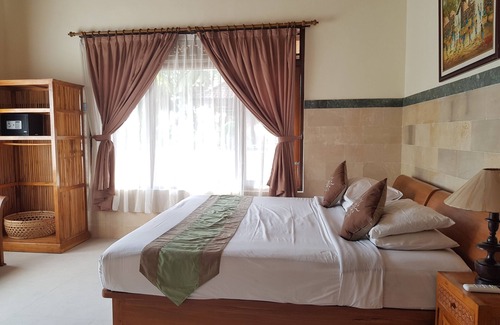 Ubud City-Centre Villa | Privacy 3bdr rice paddies view with private pool