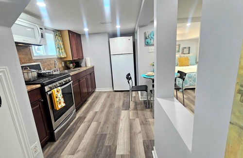 Briar Hill - Belgravia Apartment | Private 1 BR Apartment Walk to Subway & Walter Park