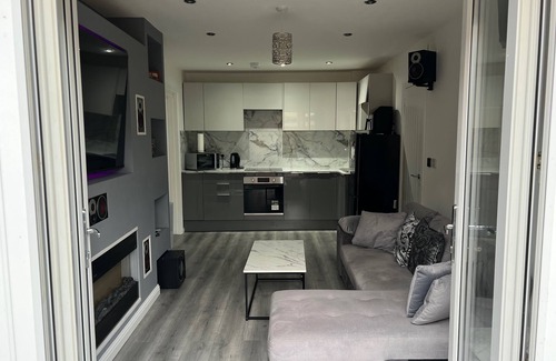 Bingham Apartment | Private 2 bed Apartment - Edinburgh - Sleeps 2 Max