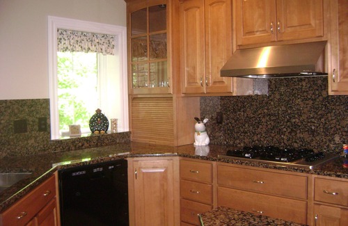 Broadview Heights Apartment | Private 2 Bedroom 2 Bathroom Apartment with Full Kitchen & Patio