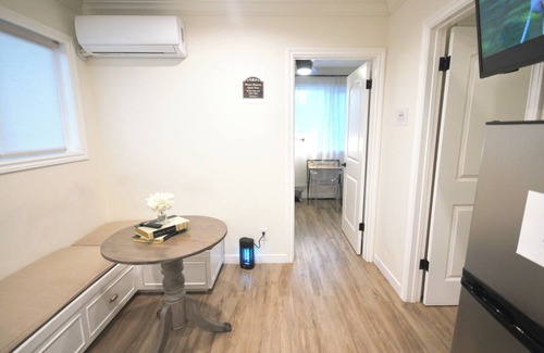 El Monte House | Private 2B1B Guest House in SGV Close to Los Angeles Attractions