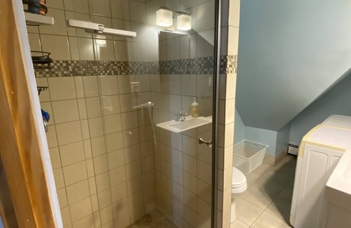 Dorchester Apartment | Private 3 bedroom, Boston.