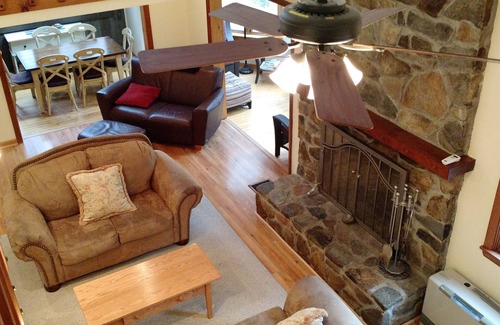 Springfield House | Private 5 bedroom/3 Bath- SKI downhill/cross country+Golf,Hike,kayak,swim,relax.