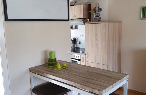 Leverkusen Apartment | Private accommodation in a 2 BR. Dachgeschoßwohnung. For 2 max. 3 Pers.