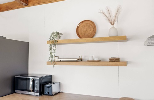 Morongo Valley House | Private and secluded desert cabin with views. Close to JTNP and Pioneertown