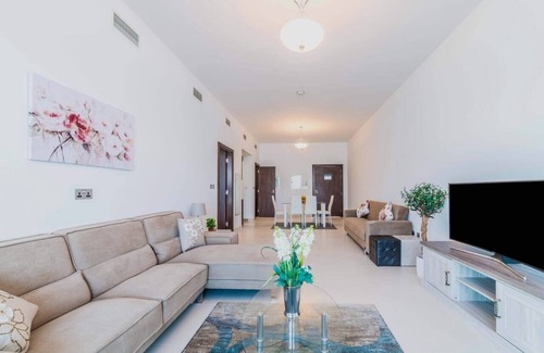 Jebel Ali Apartment | Private beach access in palm