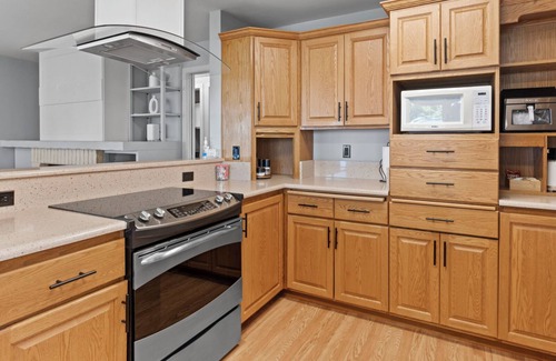Poulsbo House | Private Beach in Little Norway, Hot Tub, 4000 sqft and more!