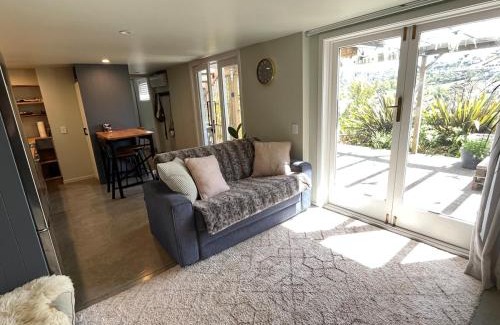 Nelson South Apartment | Private central Nelson apartment