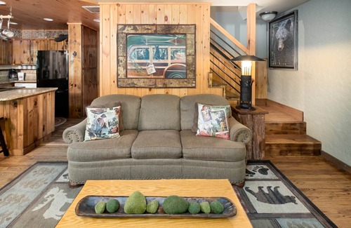 Robbinsville Cabin | Private Creek, Hiking Trail System, Trout Fishing Onsite + Game Room, WiFi, Fire