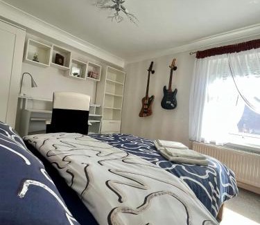 Portswood Apartment | Private Flat in City Centre with Parking