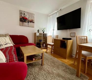 Portswood Apartment | Private Flat in City Centre with Parking
