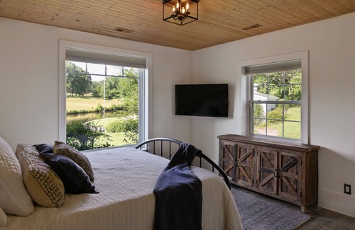 Newnan Other | PRIVATE Gated Retreat with Swimming Pool, Fishing, Views, & Nature Near Atlanta