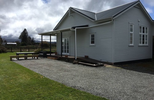 Rangataua Bed & Breakfast | Private Guest Suite with 2 bedrooms, sauna, small kitchenette and parking.