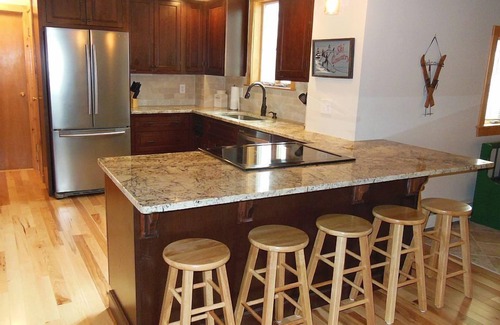 Ludlow House | Private Home on Okemo with HOT TUB. WALK TO SKI TRAIL OR DRIVE 2 MIN TO LODGE