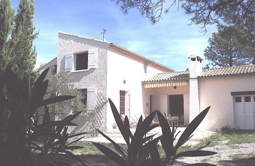 Rochegude House | Private house and swimming pool, on the heights of a Provencal village