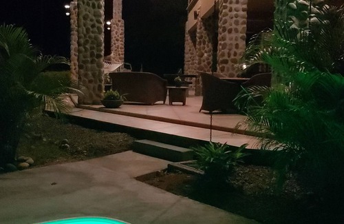 Ballena House | Private Jungle Retreat - Experience Nature W/Comfort