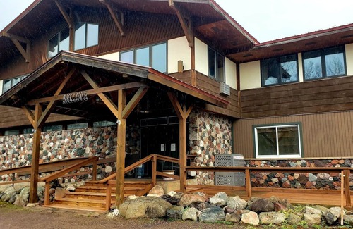 Ironwood Apartment | Private King Suite ideal for couples/romantic stays, and single travelers featuring a beautiful knotty pine vaulted ceiling. Dog friendly!