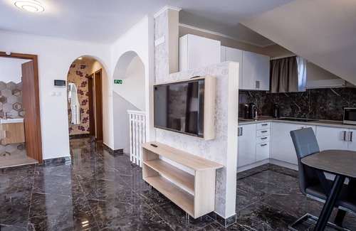 Balatonkeresztur House | Private Luxury Apartment - Private Pool