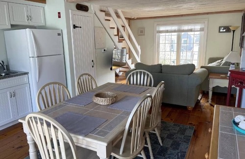 Mashpee House | PRIVATE MAUSHOP VILLAGE BEACH - Also Available for Monthly Rental