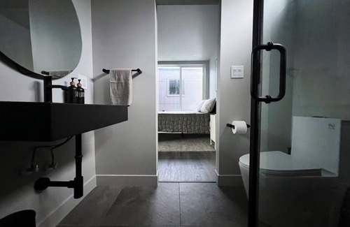 Alton House | Private modern retreat close to Zion/Bryce