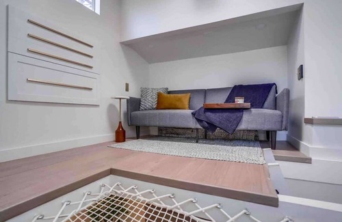 Fairfax District House | Private Not-So-Tiny Home: Yard+Dogs OK