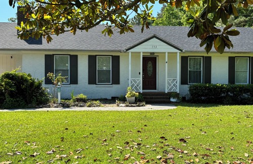 Manteo House | Private Oasis - Pool, 4BR, 3BA, Pet Friendly Home on 1 Acre