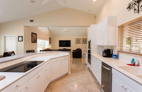 Ocean Park House | Private Oceanfront Estate Tennis-Pickleball Pool-Spa Golden Sands® Emerald