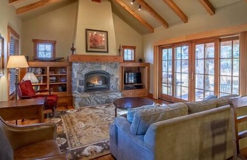 Tamarack Resort Cottage | Private Patio & Hot Tub | Elegant Interior Wood Trim | Master Bath w/ Walk-In Shower & Jetted Tub