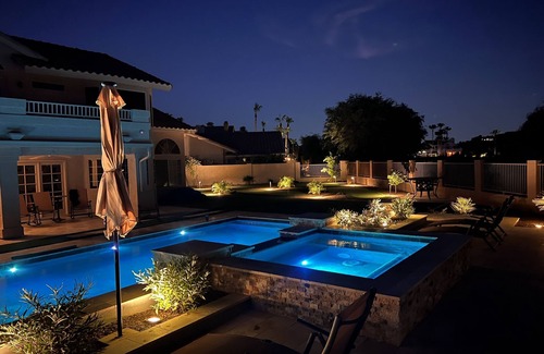 Foothills House | Private Pickleball, Pool & Putt-putt in Phoenix!