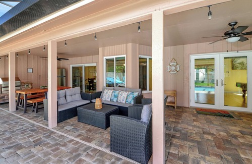 Palma Sola House | Private Pool Home 4 bd 3 ba with 2 King Master Suites Sleep 10 near AMI and IMG