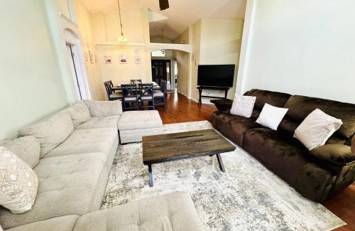 Eagle Pointe South House | Private Pool House With Lake View, Near All Famous Attractions!