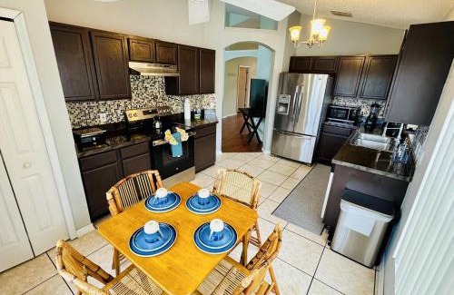 Eagle Pointe South House | Private Pool House With Lake View, Near All Famous Attractions!