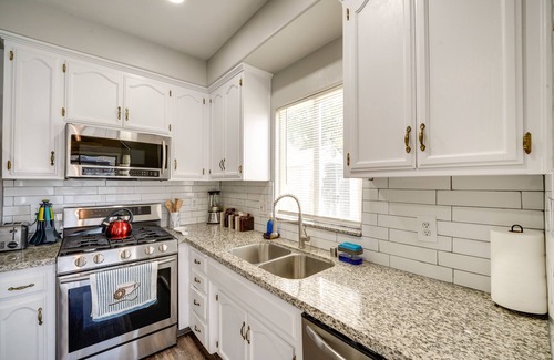 Pumpkin Center House | Private Pool & Patio: Pet-Friendly Bakersfield Gem